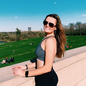 Meet your Posher, Abby